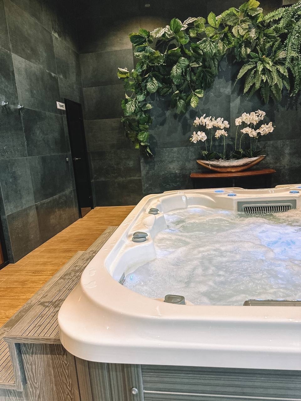 Как сделать СВОЙ БИЗНЕС лучшим в городе и повысить средний чек? Спа-бассейн Atlantis SPA-366 принесет Вам ощутимую прибыль и увеличит уровень удовлетворенности ваших клиентов!