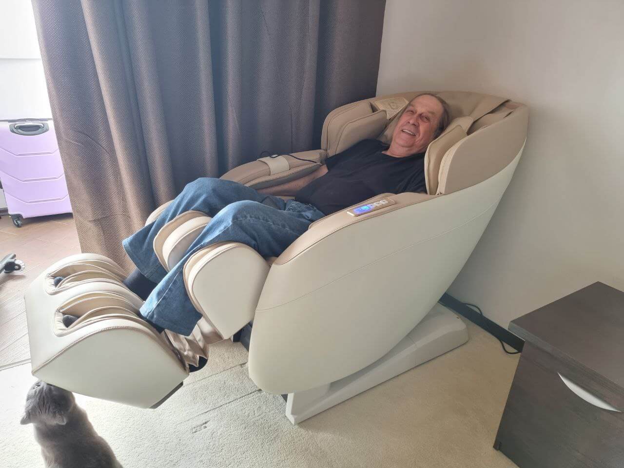 Доставка массажного кресла iMassage Zero Gravity